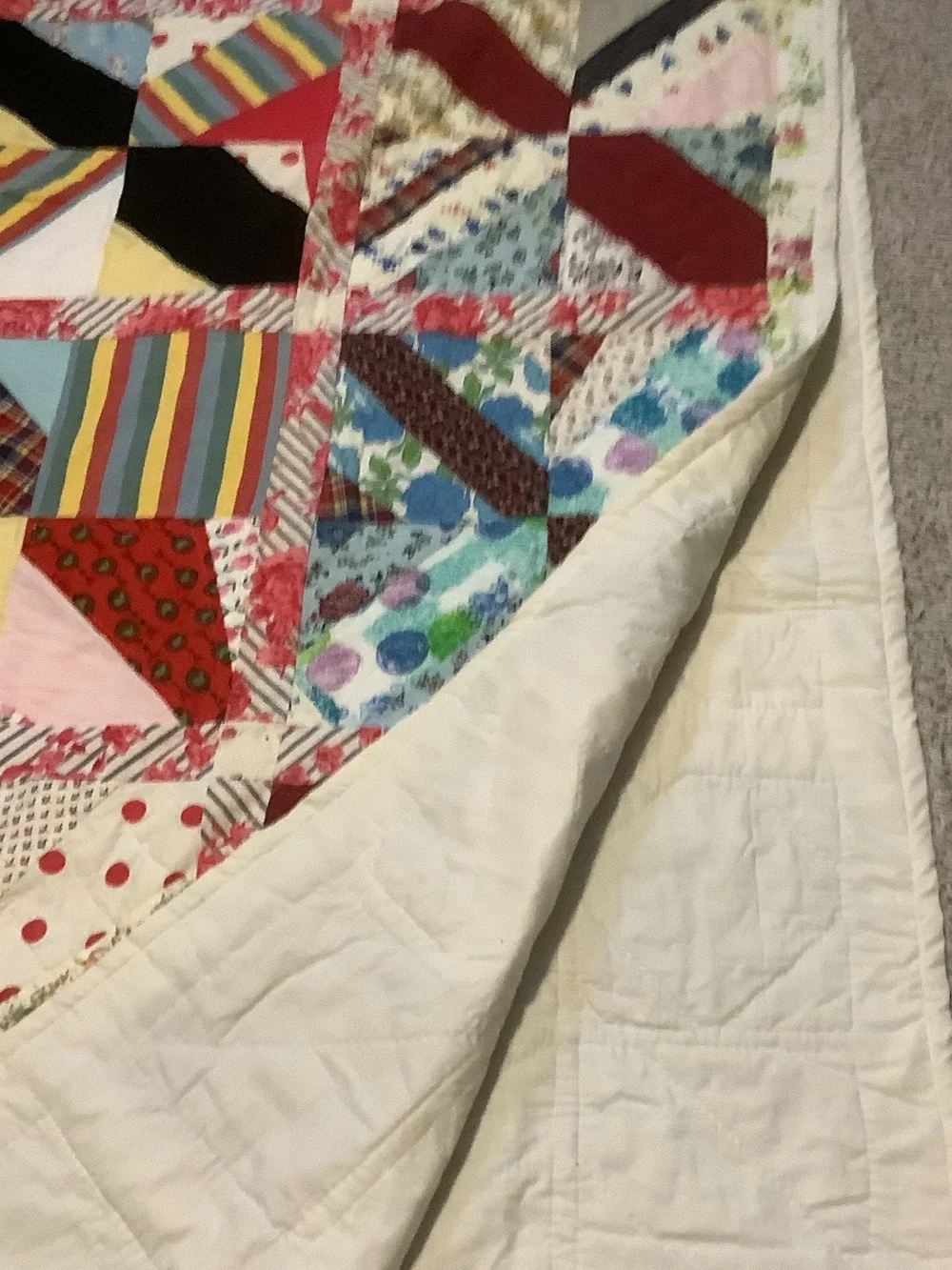 Vintage-Inspired Patchwork Quilt in Multi-Color